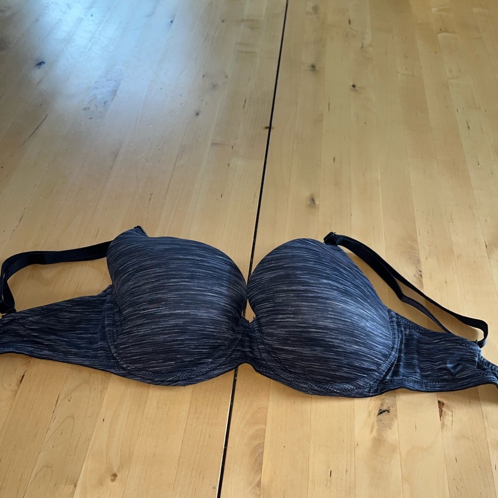VS PINK Wear Everywhere Lightly Lined T-Shirt Bra